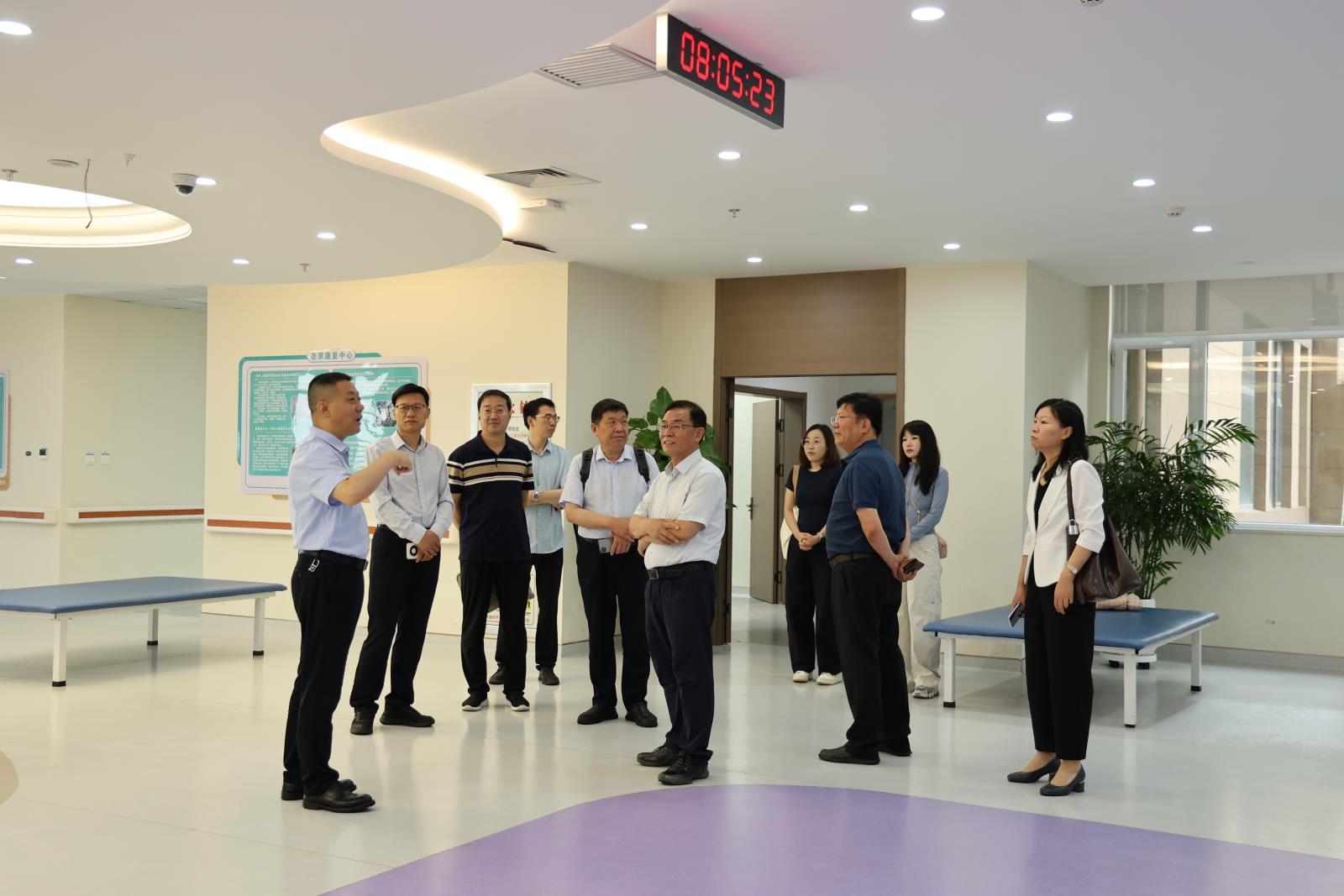 会议照片6.jpg 会议照片6.jpg